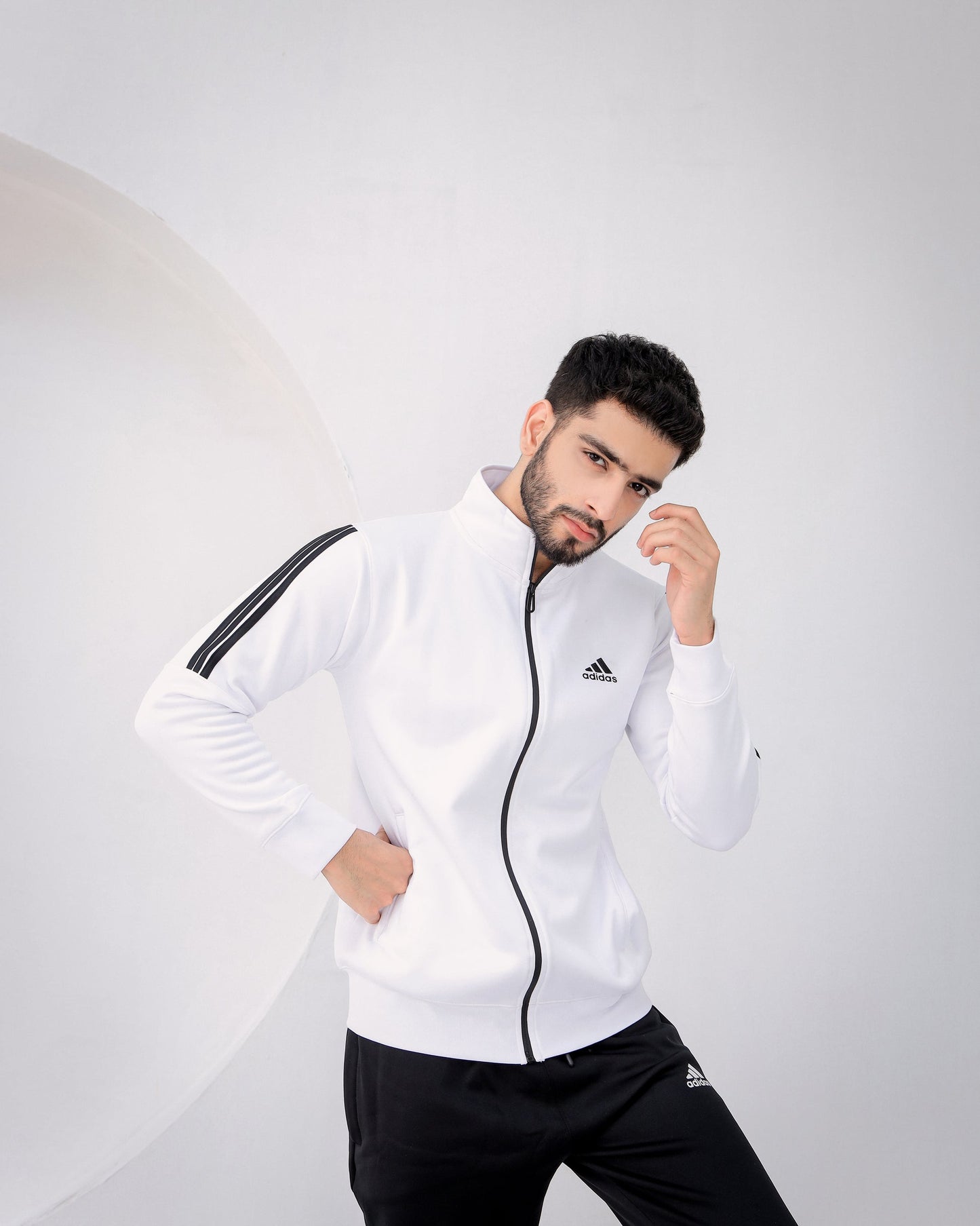 PREMIUM WHITE  WINTER TRACKSUIT WITH STRIPES